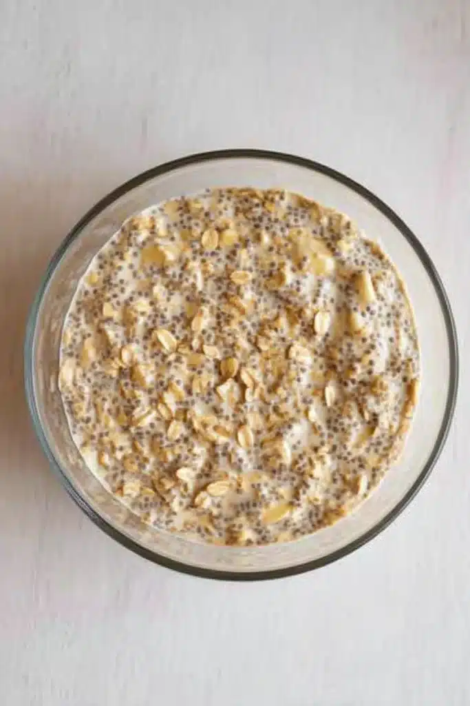 Brown Sugar Overnight Oats – Easy & Delicious Breakfast 12 Chilled brown sugar overnight oats with chia seeds in a glass bowl