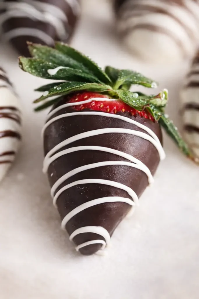 Easy Chocolate Covered Strawberries for Valentine’s Day 7 Easy Chocolate Covered Strawberries