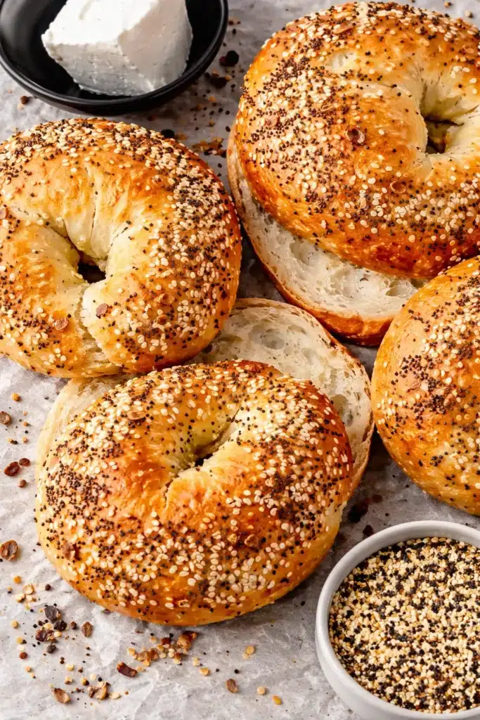 High-Protein Cottage Cheese Bagels Easy Proven Breakfast 5 High-Protein Cottage Cheese Bagels with everything seasoning and cream cheese