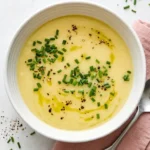 Potato Leek Soup : Amazing Cozy Recipe 9 Creamy Potato Leek Soup topped with fresh chives, black pepper, and olive oil