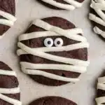 Halloween Mummy Cookies With Vanilla Buttercream 7 Halloween Mummy Cookies with vanilla buttercream bandages and candy eyes